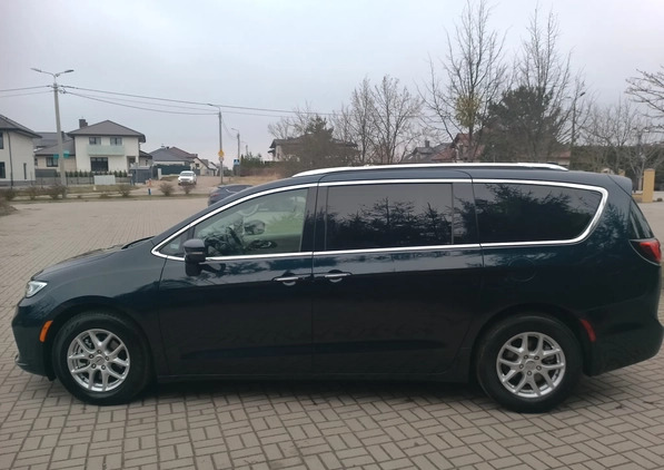 Chrysler Pacifica cena 139000 przebieg: 60327, rok produkcji 2021 z Białystok małe 667